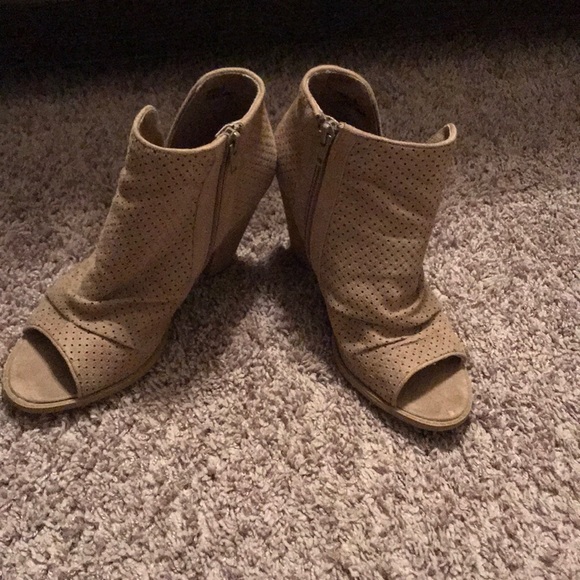 Report peep-toe booties - Picture 2 of 3